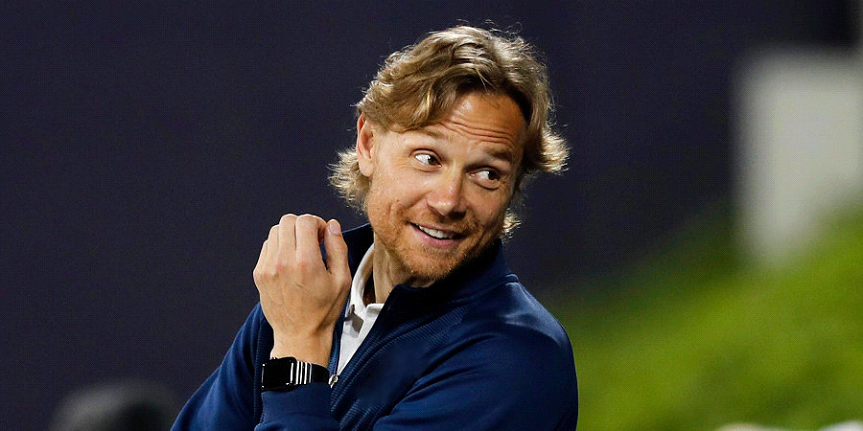 Тренер ФК «Ростов» Валерий Карпин